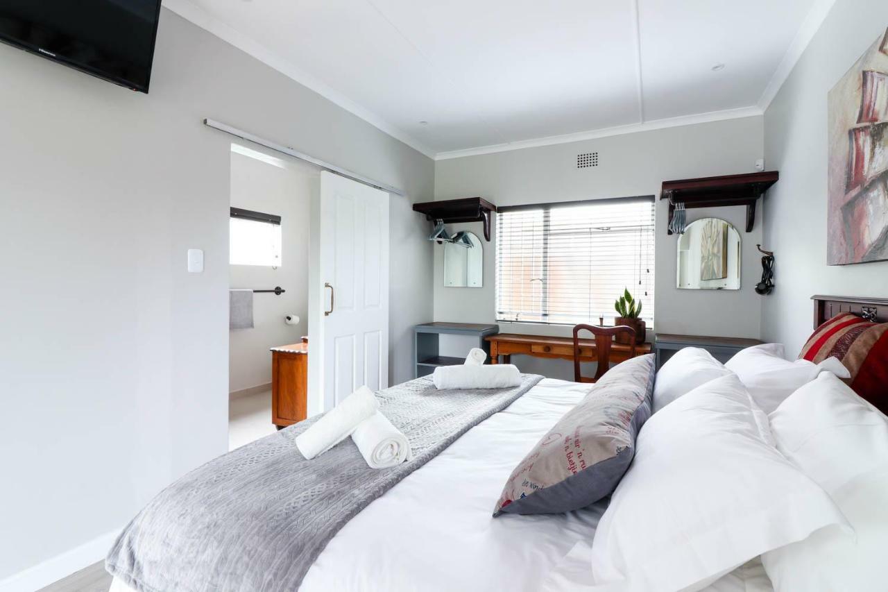 Arbour1 Guesthouse ジョージ エクステリア 写真